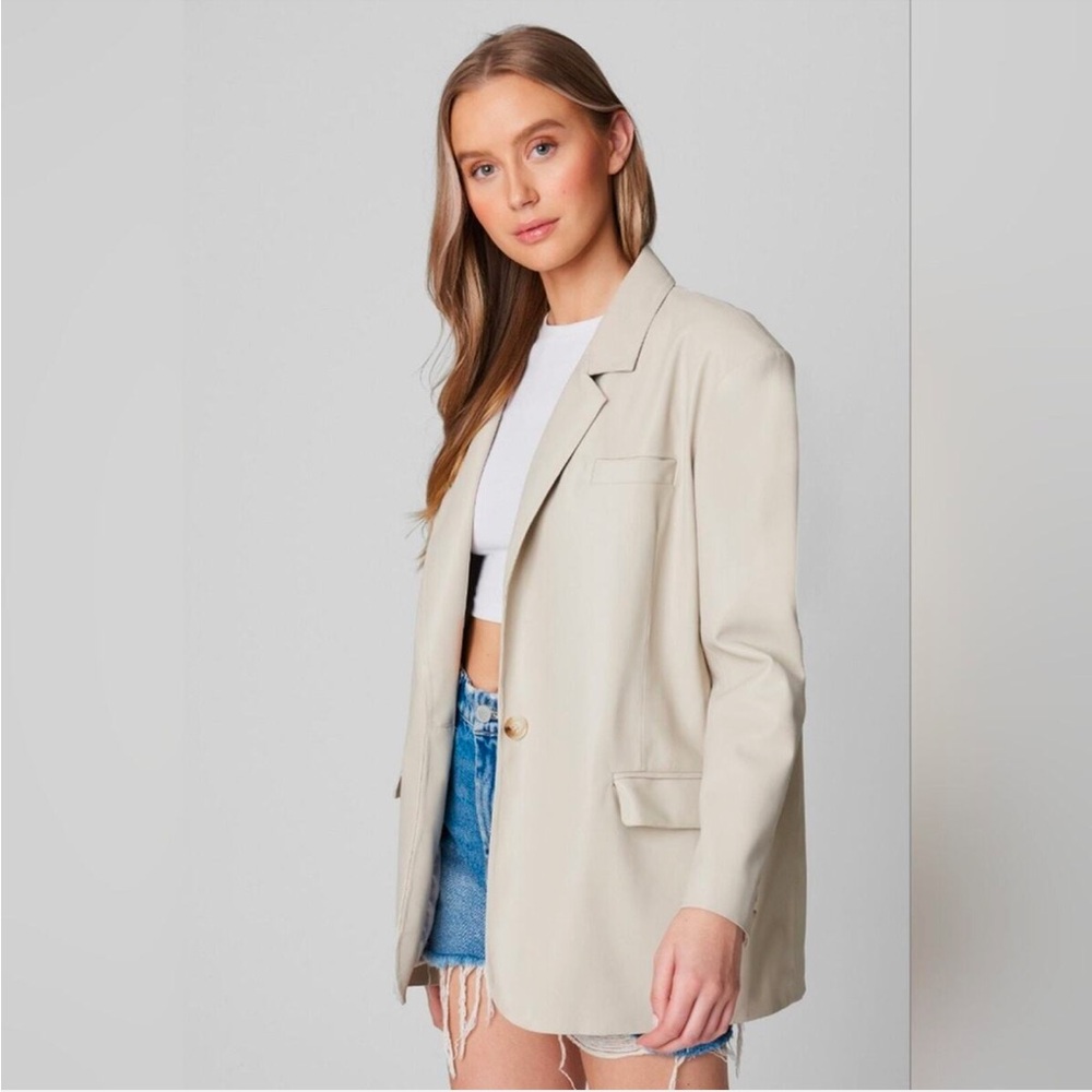 BLANKNYC Women’s Faux Leather Beige Blazer XS - Picture 2 of 9